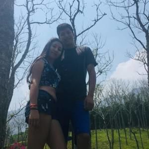 Meet your Posher, Cesar